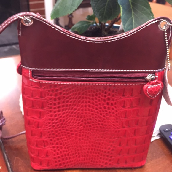 Red leather crossbody purse - Picture 5 of 5